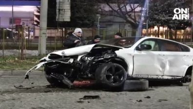 22-годишен заби със 100 км/ч джипа си в друга кола на жп прелез край Пловдив