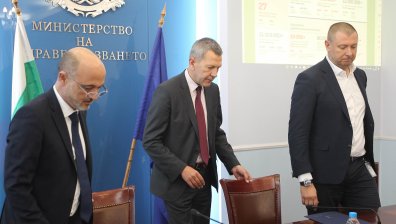 Линейки и болници вече ще си "говорят"