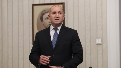 Всички погледи към Радев: Кого ще избере за служебен премиер