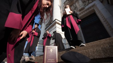 Таксите за ВУЗ-овете отпадат още тази академична година