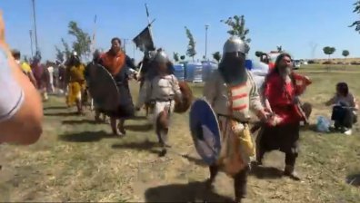 Десетки хиляди се събират на "Средновековния събор" във Варна