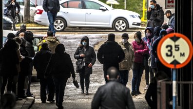 В Северна Македония влиза в сила вечерен час заради ръст на заболелите (ВИДЕО)