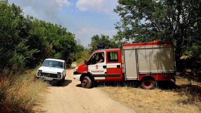 В Отец Паисиево изгоряха десетки къщи и 11 000 декара