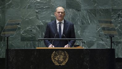 Шолц: Путин може да спре войната с една заповед, трябва да търсим мир