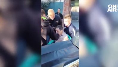 Служители на тайните служби в Сърбия пребиха опозиционера Никола Сандулович