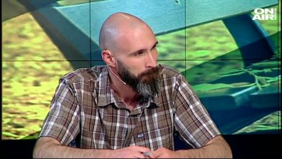Как оцеляват вековни бадеми в София