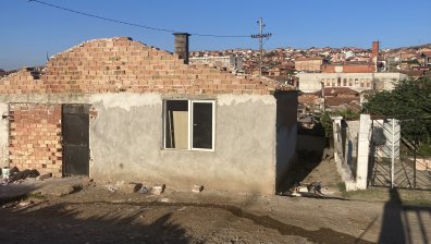 Събарят 97 незаконни къщи в кв. "Лозенец" в Стара Загора