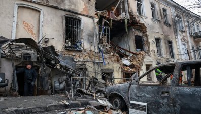 Руски удар уби трима души в Украйна, сред които и дете
