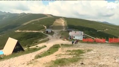 Популярен влогър предизвика малки и големи да изкачат Мусала