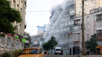 Щети и разруха в Киев след обстрела от Русия (СНИМКИ)