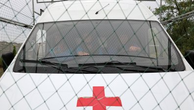 Двама души загинаха в катастрофа между влак и автобус в Русия