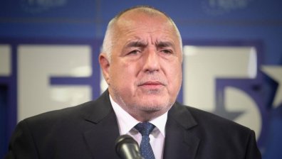 Борисов поиска оставката на Демерджиев заради "полицейска кръв по улиците" и полицейски чадъри"