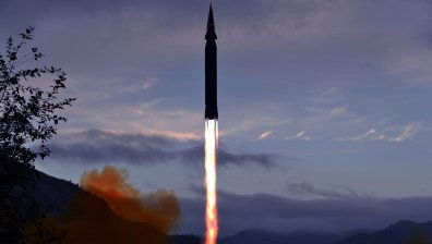 Северна Корея плаши с новоразработена хиперзвукова ракета