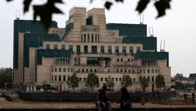 Великобритания се притесни от заплахи от Русия и Иран