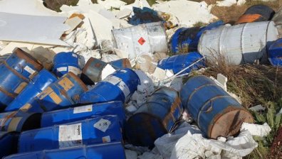Откриха 250 варела с опасни химикали в няколко района на София