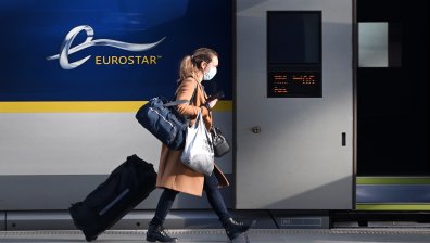 Франция обмисля трети локдаун, Острова - извънредно положение до юли