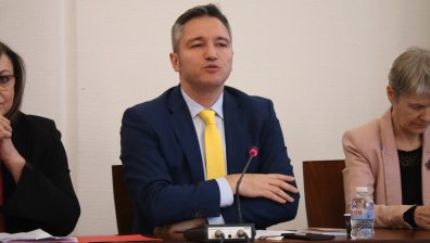 Вигенин: БСП ще сезира КС заради решението за изпращане на оръжия за Украйна
