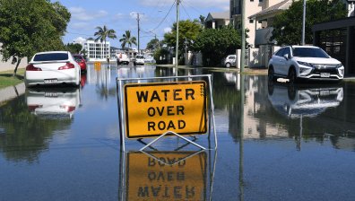 Тропически циклон загаси 20 пожара в Австралия