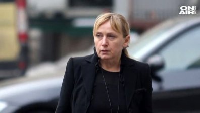 Елена Йончева представя разследване за корупция в правителството