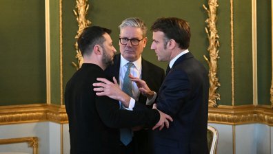 Еманюел Макрон е доволен от решението на Зеленски да подаде ръка на Тръмп