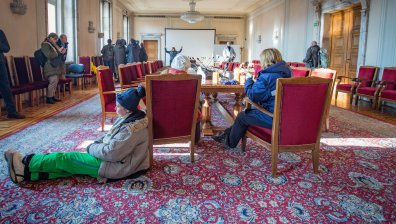 Екшънът с барикадираните медицински сестри в бившия Партиен дом
