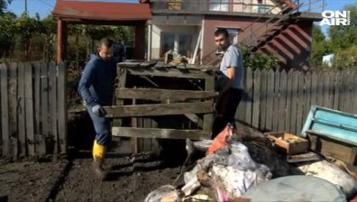 Доброволци се стекоха на помощ на бургаското с. Ливада