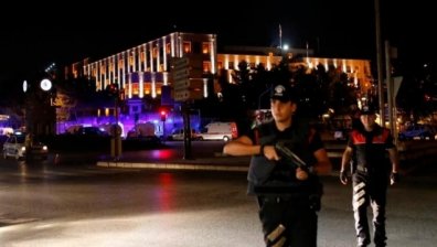 Мерките за сигурност в Турция продължават
