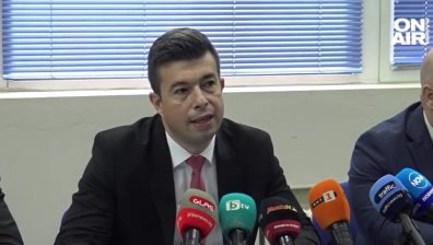 Задържаните за залятата гадателка с киселина имали предварителен план, тя е с 12% изгаряния