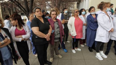 Всяка година 1000 медицински сестри напускат здравната ни система