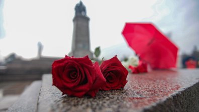 ДБ скочи на ГЕРБ: Уж ни пазят от комунистите, а не могат да се разделят с миналото