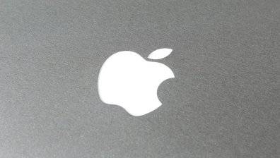 Американският милиардер Уорън Бъфет увеличава инвестициите си в Apple
