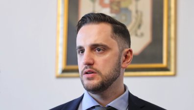 Свикаха две извънредни заседания на СОС заради трафика и лифта