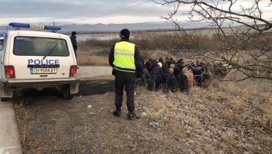 Турция спря 123 мигранти, опитали да влязат нелегално в България