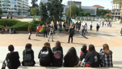 Предотвратиха хомофобски сблъсък между тийнейджъри в Бургас