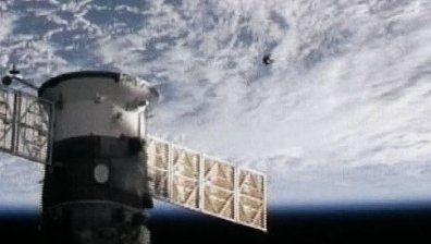 Руският Союз се скачи с Международната космическа станция
