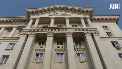 Протести, ултиматуми... Какво кара ГЕРБ често да променя позицията си?