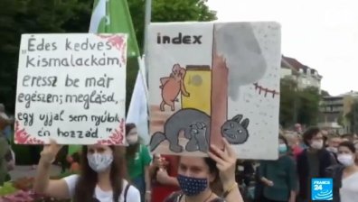 Протести срещу ограничаването на медийната свобода в Унгария