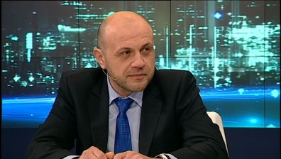 Томислав Дончев: За една година са договорени 35% от евросредствата