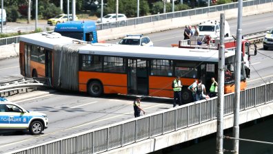 Каква е истината за инцидента с автобуса от градския транспорт в София