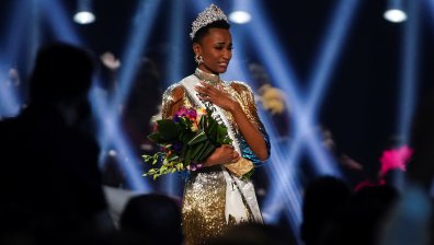 Южноафриканка се окичи с короната "Мис Вселена"