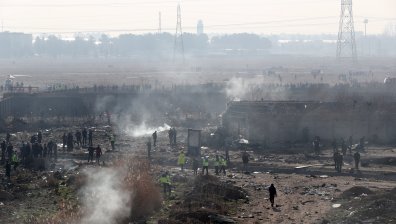 Разбилият се в Техеран самолет се запалил във въздуха