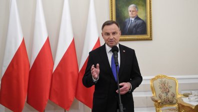 С минимална разлика преизбраха Дуда за президент на Полша