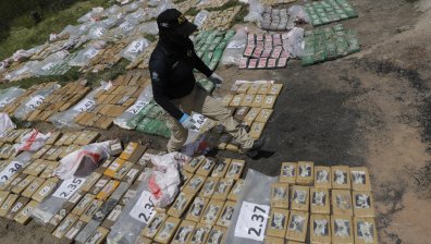 Bomb&eacute; - нова дрога от автомобилни катализатори превръща хората в зомбита