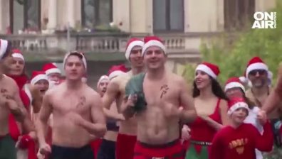 В Будапеща се проведе маратон по бельо на Дядо Коледа