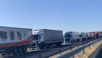 Тежка верижна катастрофа затвори движението към турската граница