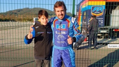 Никола Цолов с първа победа в испанската Формула 4