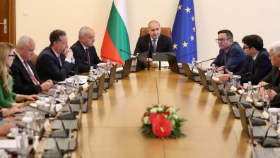 Бюджетът влиза в МС и НС - дефицит от 5,7% и свиване на разходите за администрация
