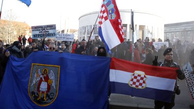 Протест и в Хърватия срещу Ковид мерките, има нападнати журналисти