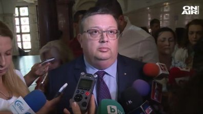 Цацаров: "Цум-Гейт" е сценарий!
