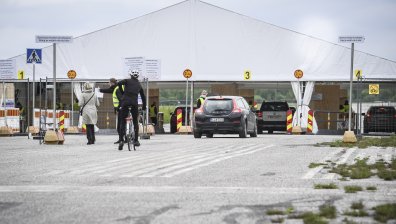 ЕК: ЕС засега не планира да спре издаването на туристически визи на обикновените руснаци